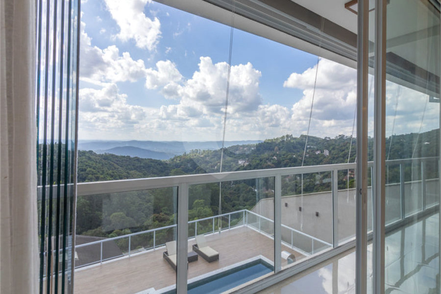 Casa à venda com 3 suítes no condomínio Parque Imperial da Cantareira, Mairiporã - SP