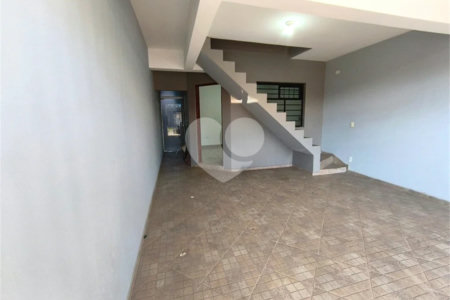 Casa à venda com 7 quartos, sendo 2 suítes,  no Centro, Itapetininga, SP