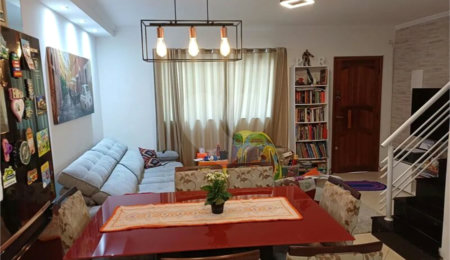 Casa à venda com 3 quartos, sendo 1 suíte,  no condomínio Residencial Shekinah, São Paulo - SP