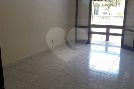 Casa à venda com 3 quartos, sendo 1 suíte, no condomínio Parque da Fazenda, Itatiba - SP