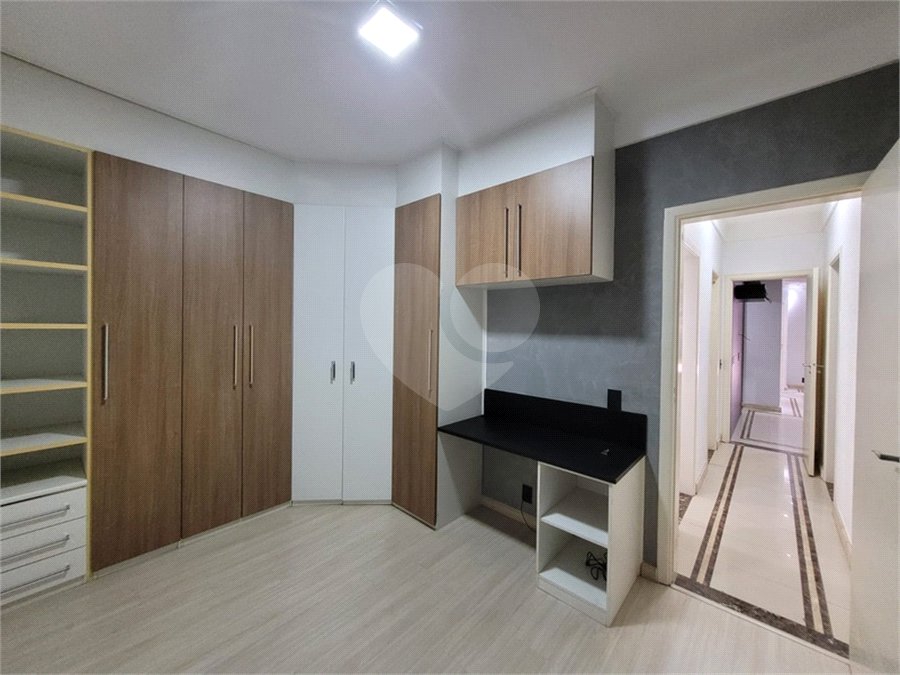 Casa à venda com 3 quartos, sendo 1 suíte,  no condomínio Villa Bella, Sorocaba - SP