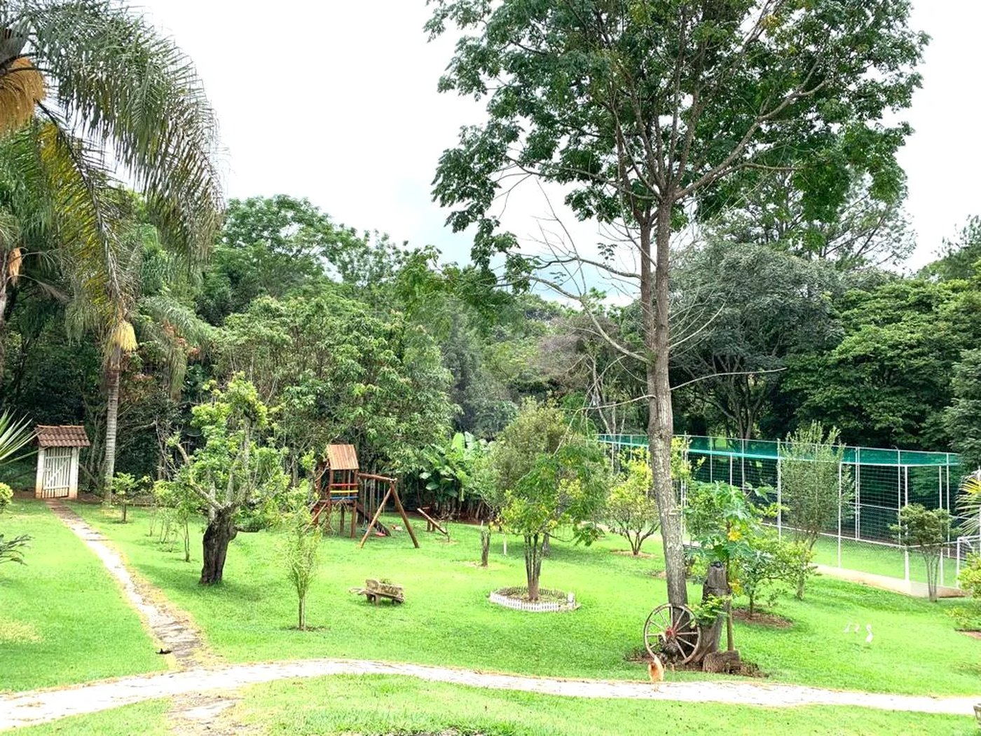 Casa à venda com 10 quartos, sendo 3 suítes, no condomínio Chácaras Campo Verde, Campo Limpo Paulista - SP