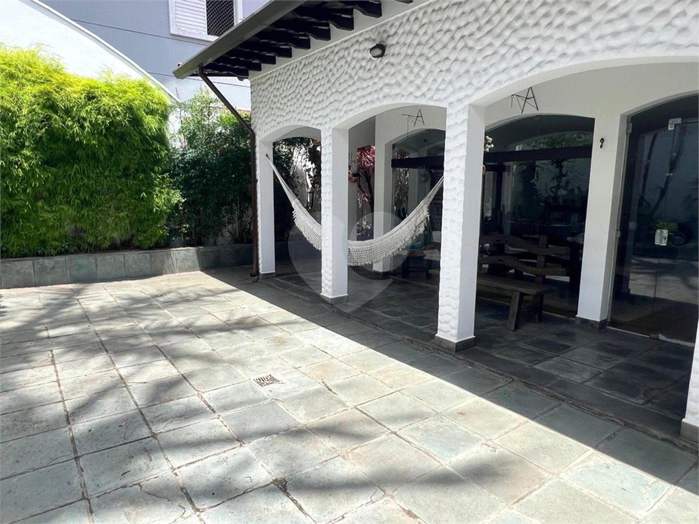 Casa à venda com 5 quartos, sendo 4 suítes, em Parque Maria Helena, São Paulo, SP