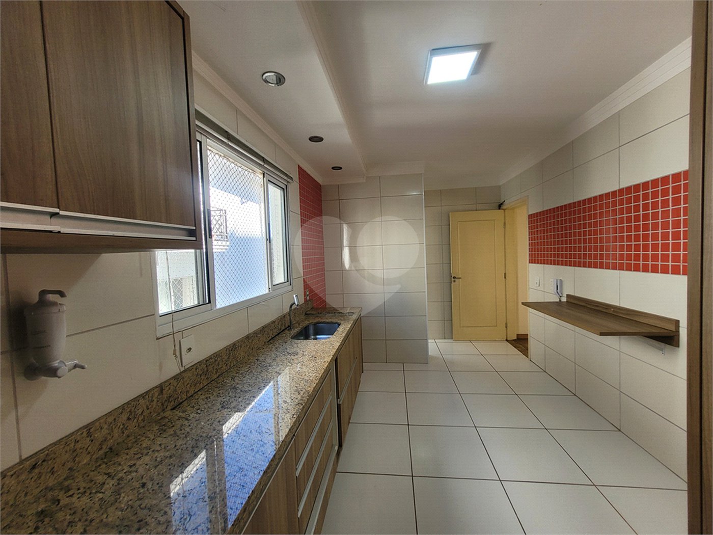 Apartamento à venda com 3 quartos, sendo 1 suíte, em Parque Campolim, Sorocaba, SP