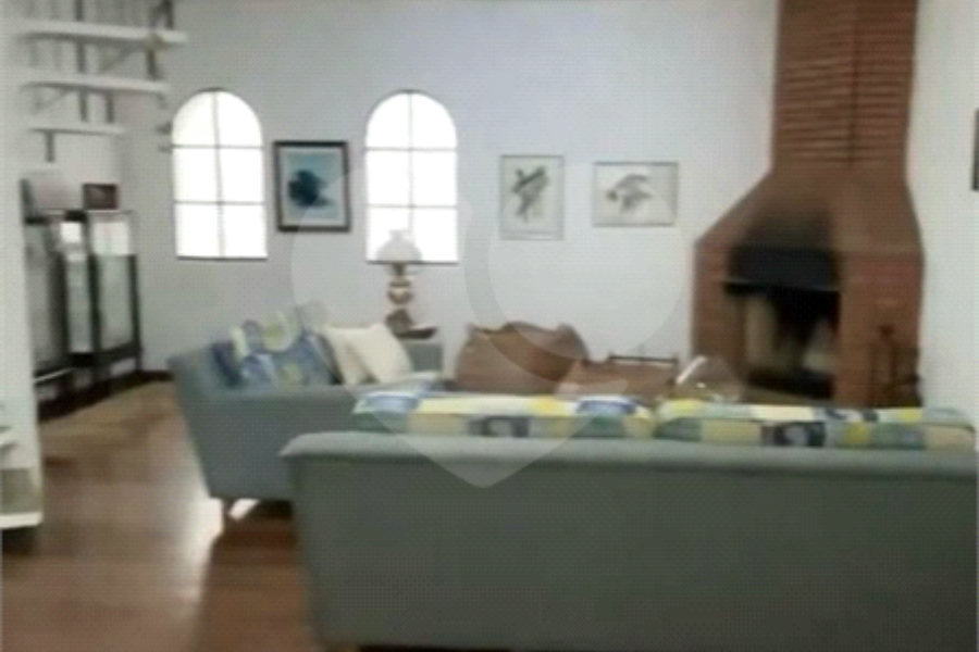 Casa à venda com 6 quartos, sendo 2 suítes, em Mato Dentro, Mairiporã, SP