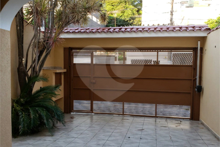 Sobrado à venda com 3 quartos, sendo 1 suíte, em Parque Peruche, São Paulo, SP