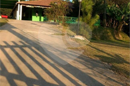 Chácara à venda com 8 quartos em Parque Piratininga, Itaquaquecetuba, SP