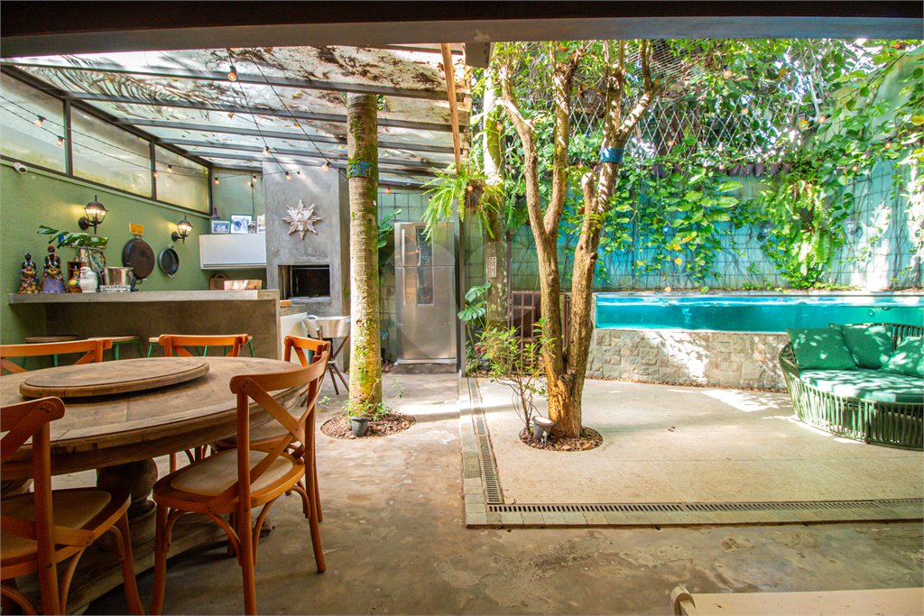 Casa à venda com 4 suítes no condomínio Le Quartier Du Marais, São Paulo - SP