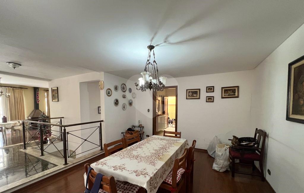 Casa à venda com 4 quartos, sendo 1 suíte, em Jardim das Vertentes, São Paulo, SP