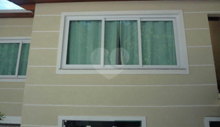 Casa Térrea à venda com 3 quartos, sendo 1 suíte,  em Vila Irmãos Arnoni, São Paulo, SP