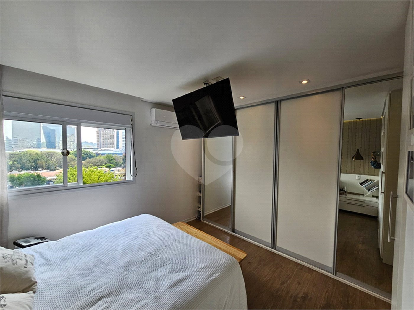 Apartamento à venda com 3 suítes em Chácara Santo Antônio, São Paulo, SP