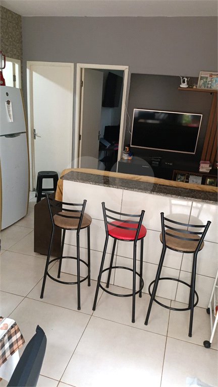 Apartamento à venda com 2 quartos em Jardim Santa Paula, Cotia, SP