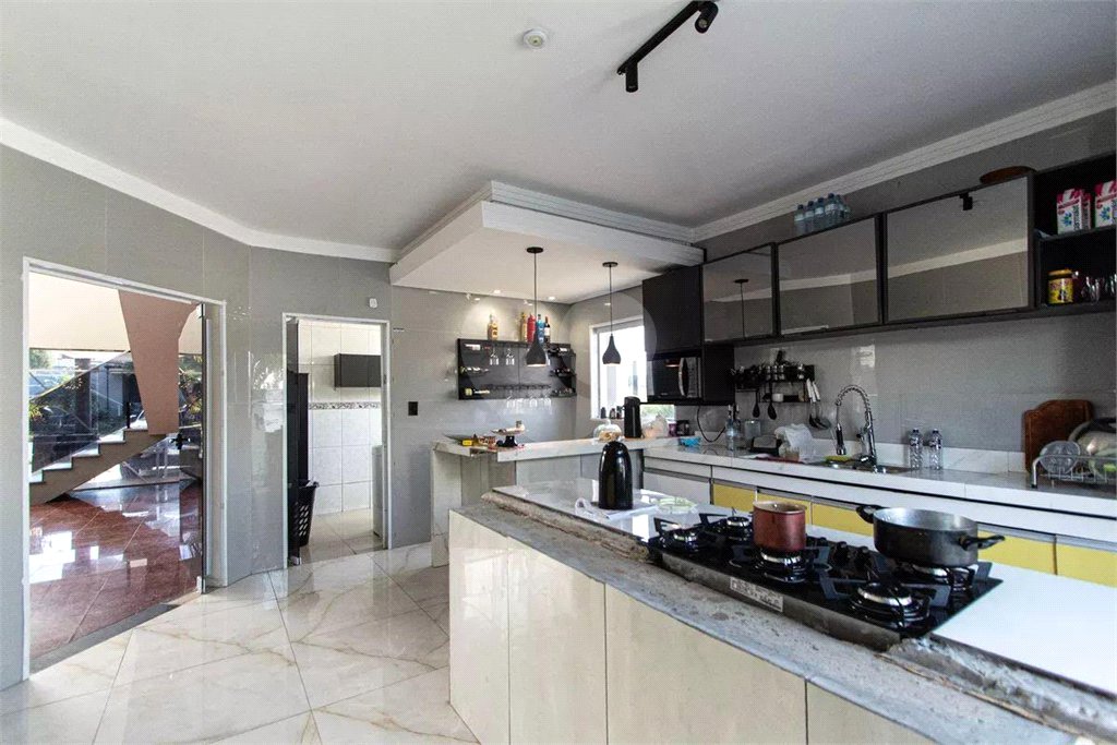 Casa à venda com 4 suítes no condomínio Golden Park Residence, Sorocaba - SP