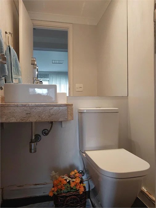 Apartamento à venda com 3 quartos, sendo 2 suítes,  em Cidade São Francisco, São Paulo, SP