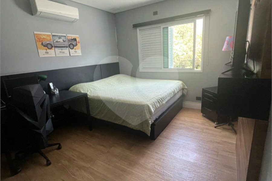 Casa à venda com 4 suítes no condomínio Residencial Jabuticabeiras, São Paulo - SP