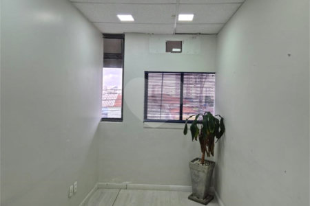Prédio à venda em Cambuci, São Paulo, SP