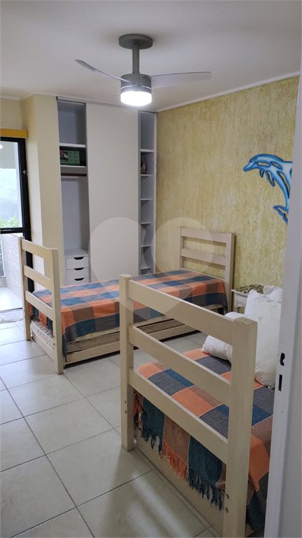 Duplex à venda com 3 quartos, sendo 1 suíte, em Enseada, Guarujá, SP