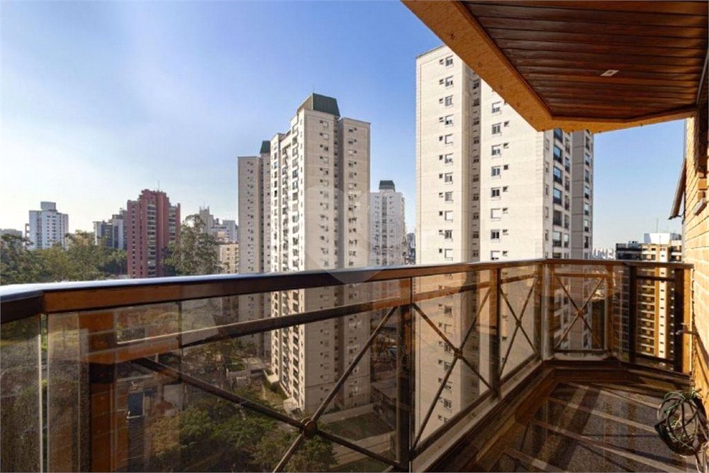 Apartamento à venda com 3 suítes em Jardim Parque Morumbi, São Paulo, SP