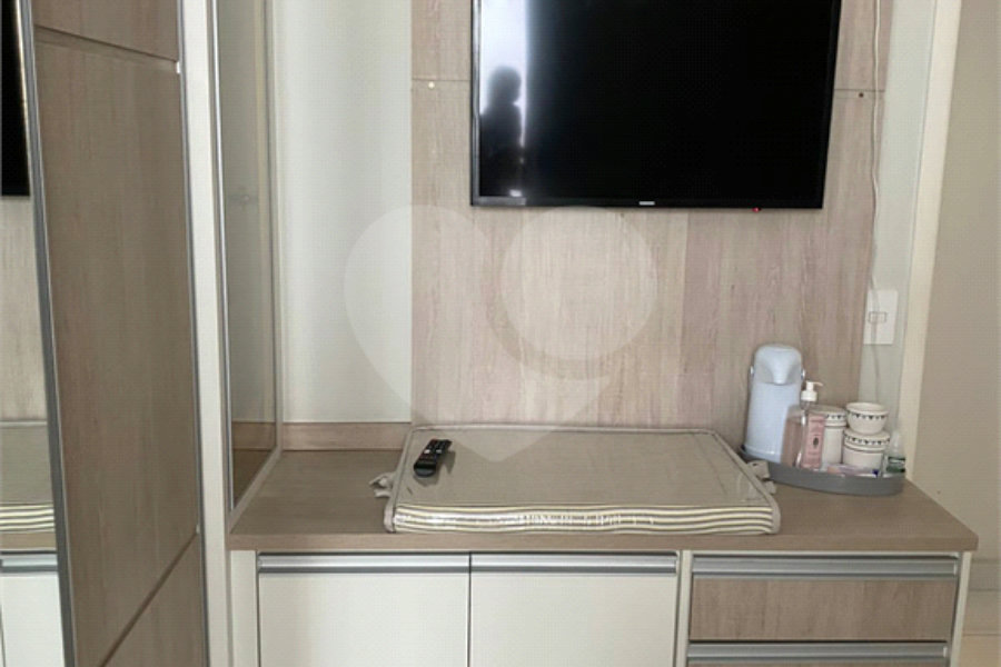 Apartamento à venda com 2 quartos, sendo 1 suíte, em Jardim Flor da Montanha, Guarulhos, SP