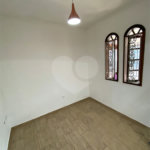 Sobrado à venda com 4 quartos, sendo 1 suíte, em Jardim Medina, Poá, SP