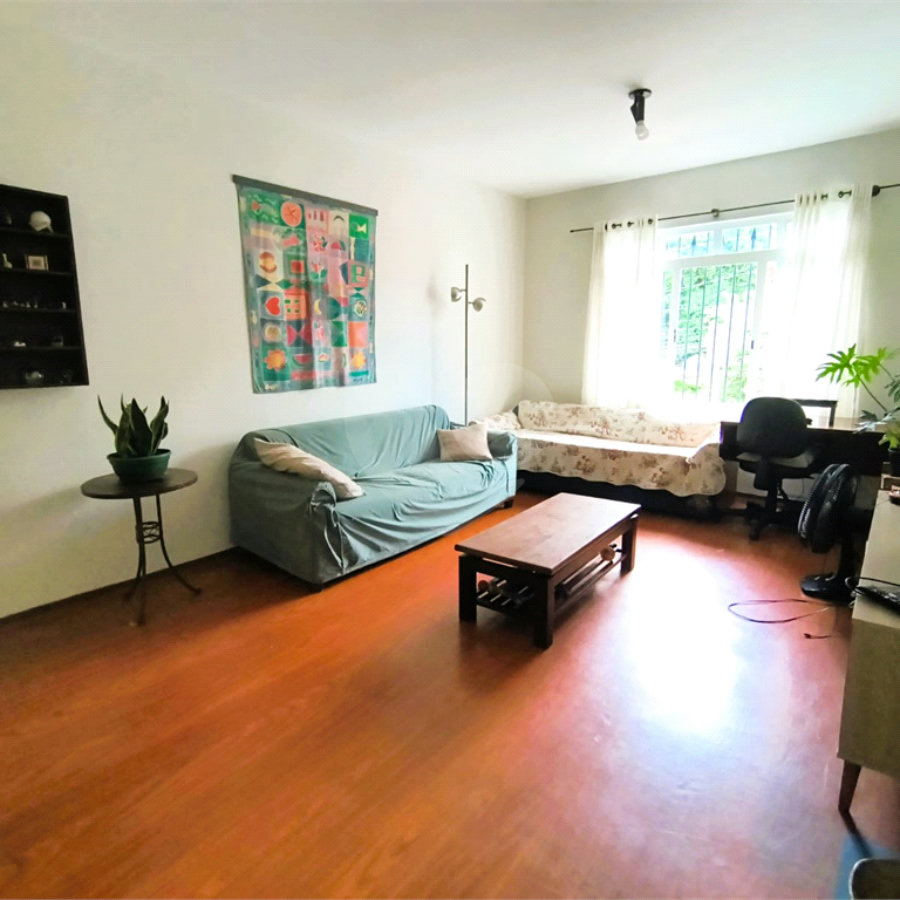 Sobrado à venda com 4 quartos, sendo 2 suítes, em Vila Morse, São Paulo, SP