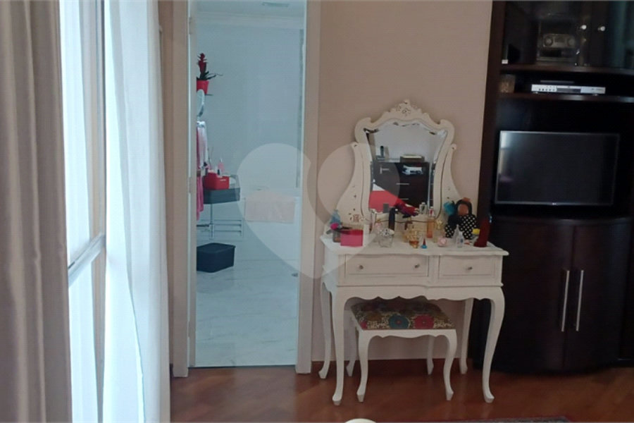 Apartamento à venda com 4 quartos, sendo 2 suítes, em Santana, São Paulo, SP