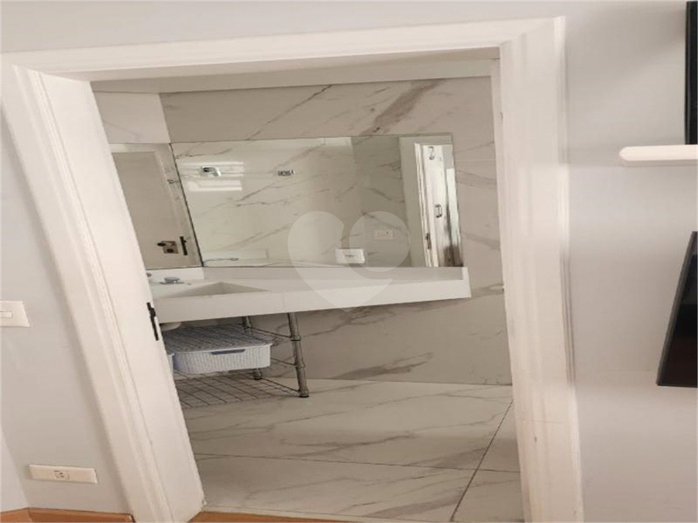 Apartamento à venda com 4 quartos, sendo 2 suítes,  em Indianópolis, São Paulo, SP