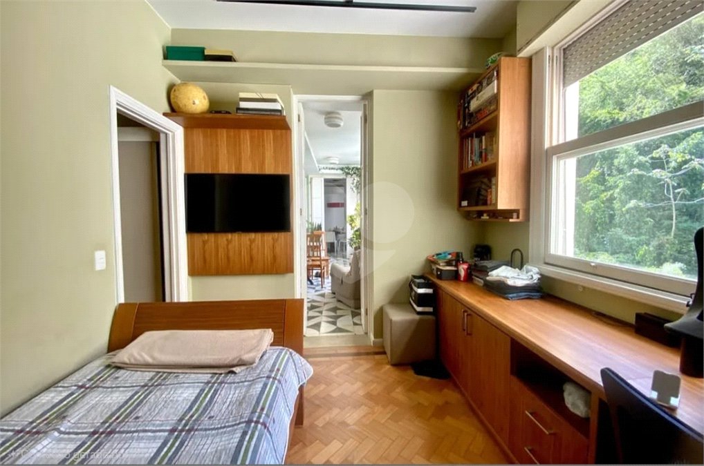 Apartamento à venda com 3 quartos, sendo 1 suíte, em Copacabana, Rio de Janeiro, RJ