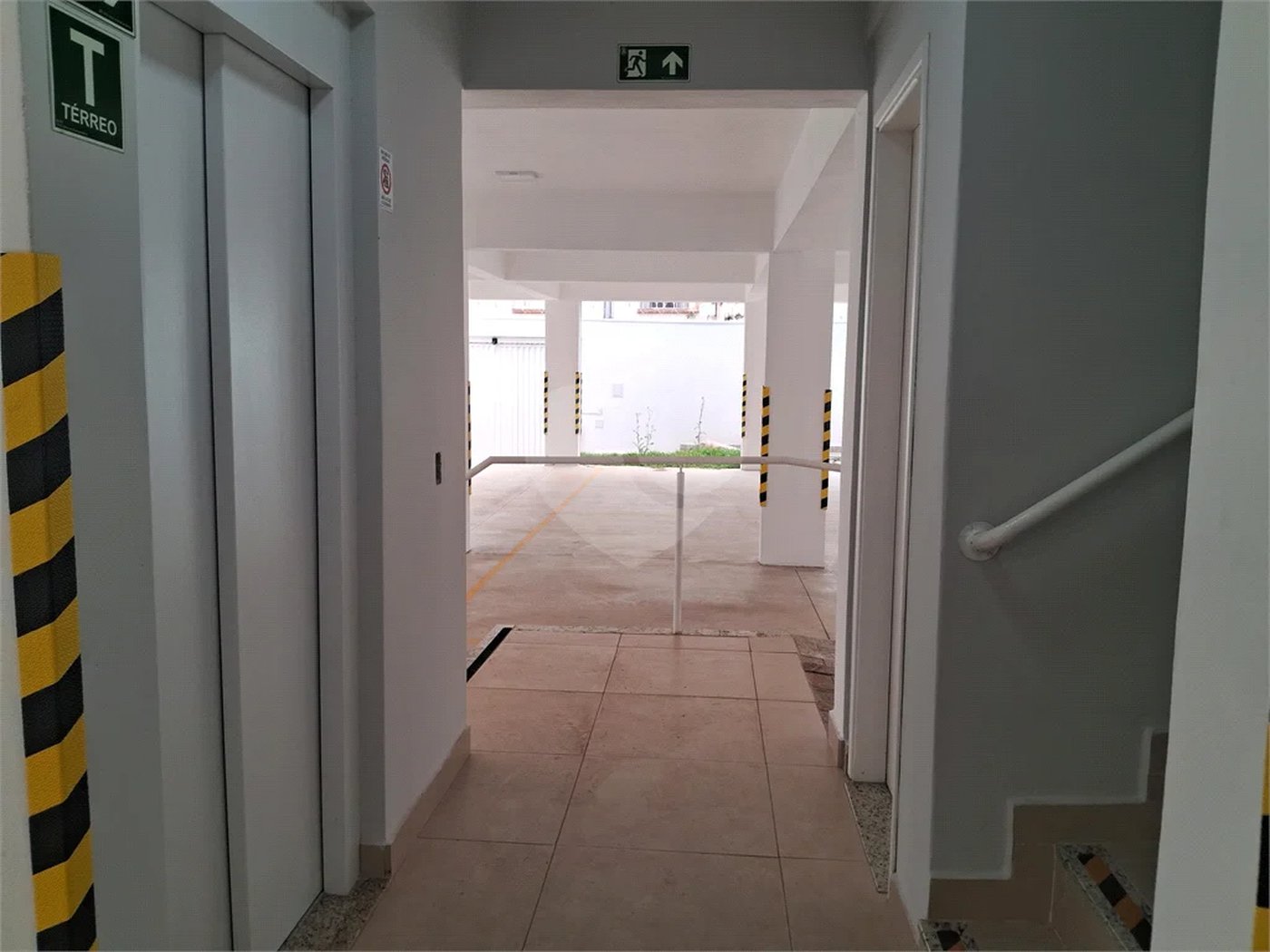 Apartamento à venda com excelente localização - 3 quartos sendo 1 suíte - 1 vaga