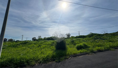 Terreno à venda em Monjolinho, São Carlos, SP
