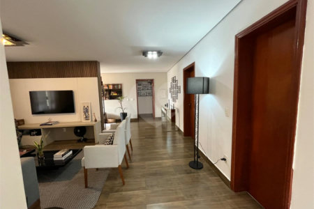 Casa à venda com 3 suítes em Jardim Shangri-lá, Itapetininga, SP