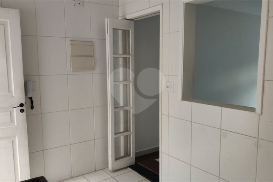 Casa à venda com 2 suítes no condomínio Village Palmas, São Paulo - SP
