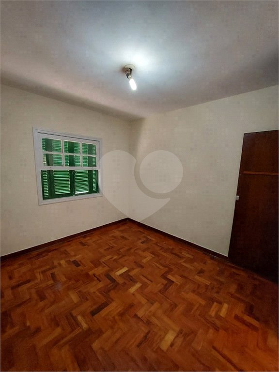 Sobrado à venda com 3 quartos em Vila Gumercindo, São Paulo, SP
