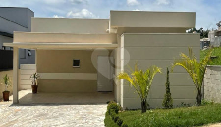Casa à venda com 3 quartos no condomínio Villa D' Oro, Vinhedo - SP