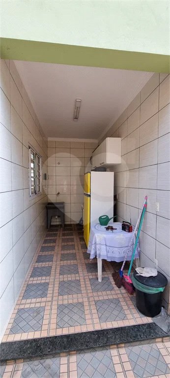 Casa à venda com 3 quartos, sendo 1 suíte, no condomínio Chácaras do Lago, Vinhedo - SP