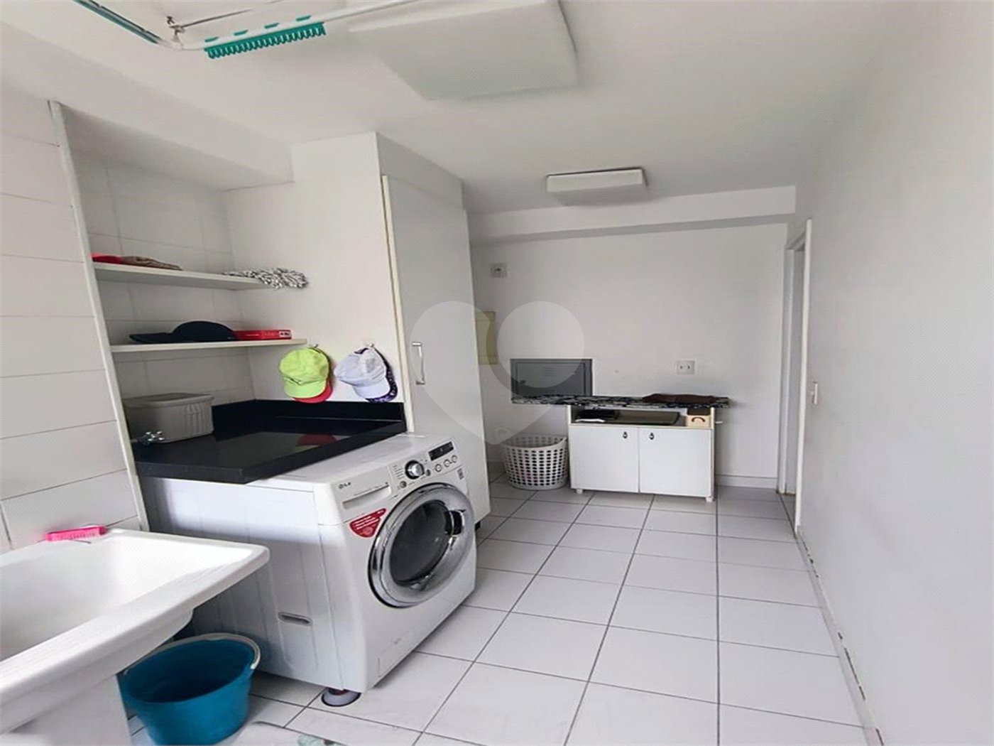Apartamento à venda com 3 suítes em Vila Ester (zona Norte), São Paulo, SP