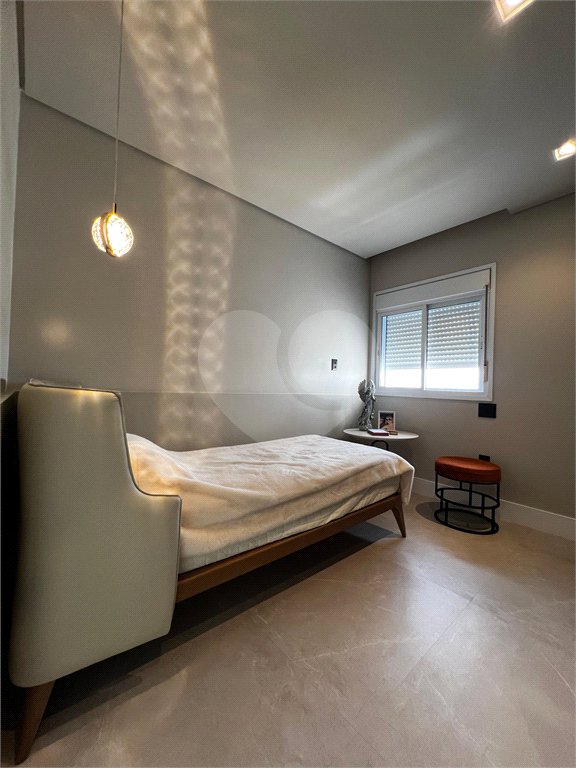 Apartamento à venda com 3 suítes no Centro, Mogi das Cruzes, SP