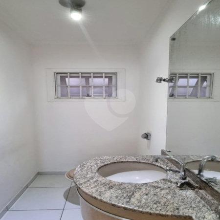 Casa à venda com 3 quartos, sendo 1 suíte,  no condomínio Residencial Villagio, São Paulo - SP
