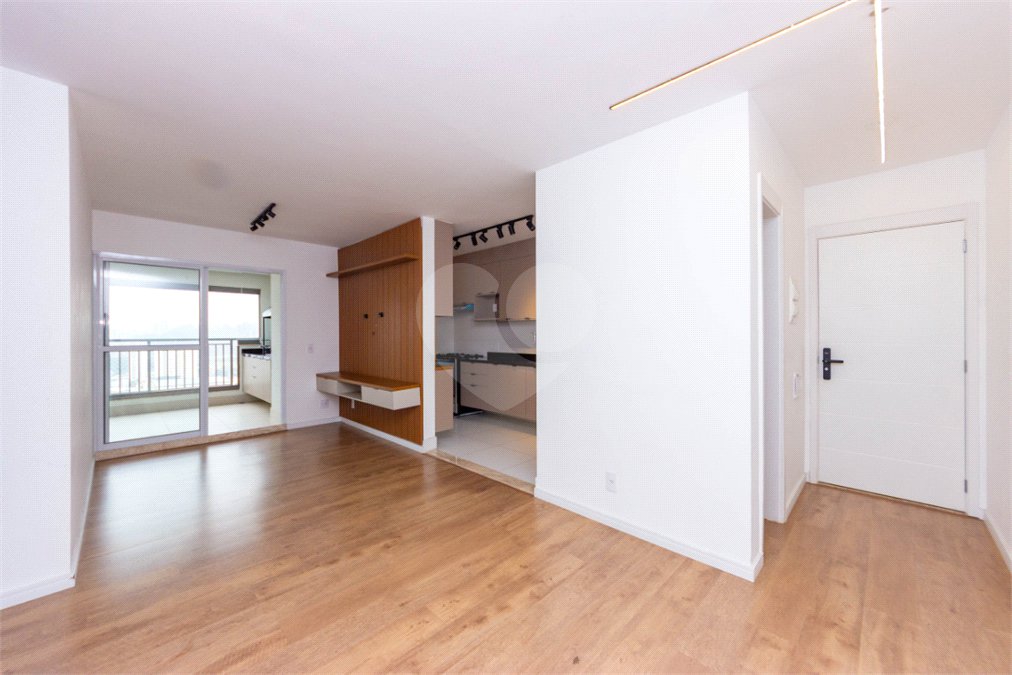 Apartamento à venda com 3 quartos, sendo 1 suíte,  em Vila Cruzeiro, São Paulo, SP