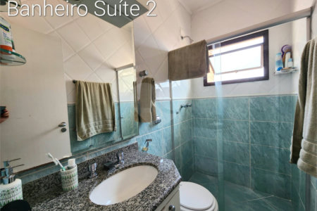 Sobrado à venda com 4 quartos, sendo 2 suítes, em Mirandópolis, São Paulo, SP