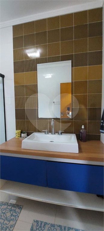 Casa para alugar com 4 quartos, sendo 3 suítes,  no condomínio Figueira Garden, Atibaia - SP