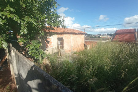 Casa à venda com 2 quartos em Vila Santana, Itapetininga, SP