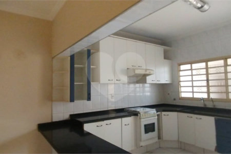 Casa à venda com 3 quartos, sendo 2 suítes,  em Jardim Maria do Carmo, Sorocaba, SP