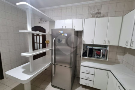Casa à venda com 4 quartos, sendo 1 suíte, em Jardim Lídia, São Paulo, SP