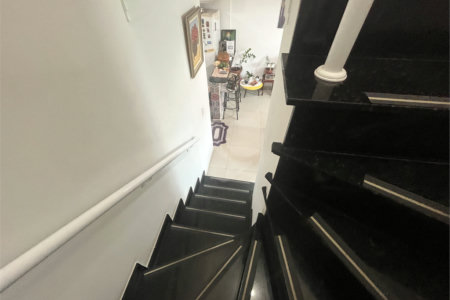 Casa à venda com 3 quartos, sendo 1 suíte,  no condomínio Capigaí, São Paulo - SP