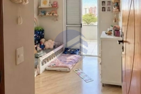 Casa à venda com 3 quartos, sendo 1 suíte, em Jardim Esmeralda, São Paulo - SP