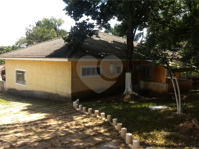 Casa à venda com 8 quartos, sendo 4 suítes,  em Santa Inês, Mairiporã, SP