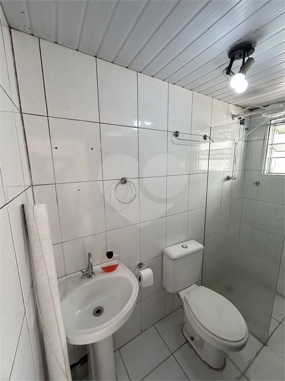 Sobrado à venda com 3 quartos em Jardim Santo Antoninho, São Paulo, SP