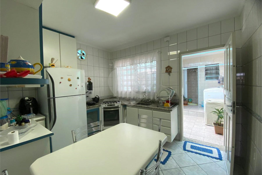 Sobrado à venda com 3 quartos em Vila Medeiros, São Paulo, SP