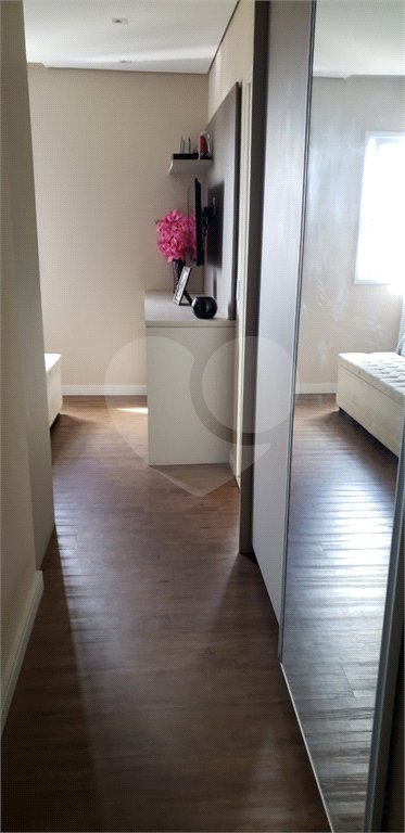 Apartamento à venda com 3 quartos, sendo 1 suíte,  em Vila Suissa, Mogi das Cruzes, SP